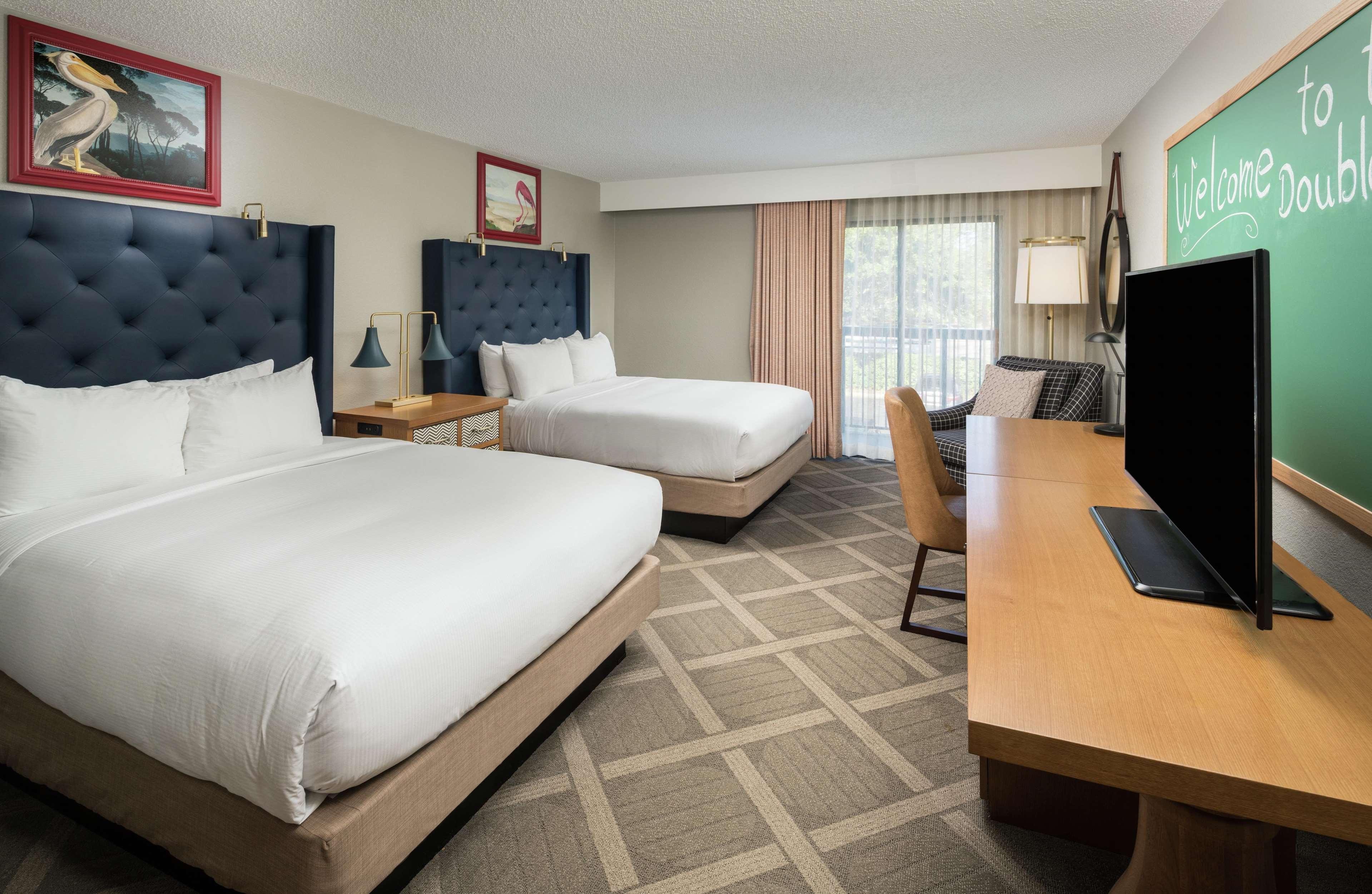 Doubletree By Hilton Gainesville Exterior foto